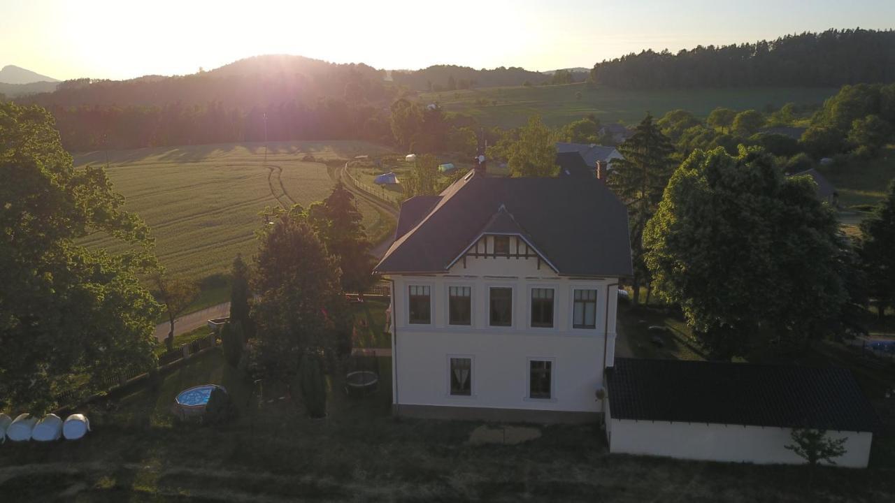 Sulcburg Apartment Cetenov Luaran gambar